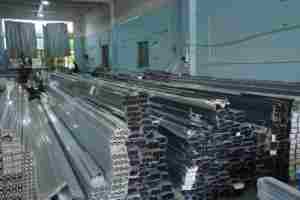 Perfil de aluminio estándar europeo 5050 línea de montaje Marco de equipo resistente marco 50*50 ranura 10 tubos de aleación de aluminio - Product Image 6