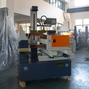 Высокоточный электроэрозионный станок для резки проволоки DK7735 с системой X8, одноканальный, с контроллером для одиночной резки - Product Image 3