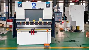 เครื่องพับแผ่นอลูมิเนียมแบบไฮดรอลิก CNC อัตโนมัติเต็มรูปแบบ รุ่นประหยัด 40 ตัน ผลิตภาพสูง พร้อมมอเตอร์ - Product Image 2