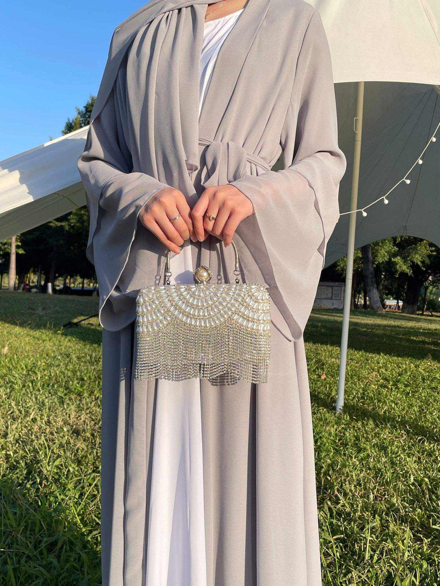 Gris clair + foulard