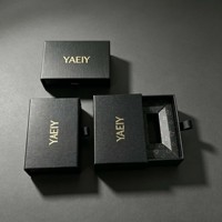 Boîte à tiroir en carton noir de luxe avec impression de logo personnalisé, boîtes cadeaux pour cosmétiques et bijoux avec poignée en ruban