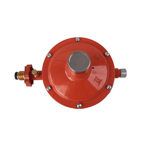 Vanne de réduction de pression Blue Arrow Commercial 3.6 pour GPL et gaz de charbon avec connecteur à joint rigide unidirectionnel - Product Image 1