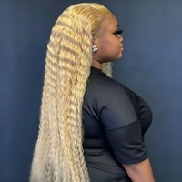 Perruque Lace Frontale Cheveux Humains Blond Miel 613 Ondulée Profonde 13x4 HD Lace Frontal Pré-Pluckée avec Baby Hair et Nœuds Blanchis Blond