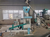 Machine de remplissage, de scellage et d'emballage automatique haute efficacité pour poudre de maïs, farine de blé, extrait de soja, sachets en plastique et en papier