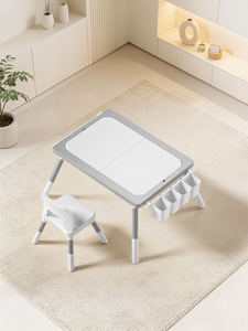 Table de jeu multifonctionnelle en bois massif pour enfants - Design moderne, table d'activités en bois pour l'école - Product Image 3