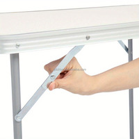 Table pliante d'extérieur en aluminium argenté de 2,3 pieds, rectangulaire, capacité de 30 kg