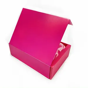 Nouvelle boîte d'emballage anglaise à vent simple boîte-cadeau de couverture ciel et terre exquise boîte-cadeau en papier avec cadeau à la main