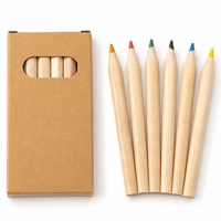 Crayons courts miniatures 6 couleurs en bois naturel non soluble, emballés dans une boîte en papier kraft pour le dessin et la coloration