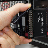 100300576 Union Memory UH711a U.2 3.84T NVME PCI E 3.5-inci SSD-XC 7.2K Hard Disk Drive 7200MB 2600MB Untuk ThinkSystem IT Server