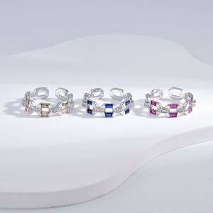 Anillo de plata de ley 925 con circonita redonda de corte brillante, chapado en oro de 18k, multicolor, para uso diario, anillos de moda para mujer. - Product Image 5