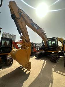 Excavatrice Caterpillar Cat320D d'occasion, modèle 2022, avec moteur, boîte de vitesses, pompe, capacité de la benne de 1,0 m³, poids opérationnel de 20 tonnes - Product Image 4