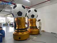 Le trophée de football gonflable peut être utilisé lors des compétitions, des événements sportifs, des festivals, des célébrations et comme décoration publicitaire.