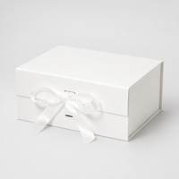 Boîte cadeau rectangulaire blanche rigide à couvercle rabattable pour cosmétiques, soins de la peau, bijoux, parfums, coffrets cadeaux, vente au détail en boutique