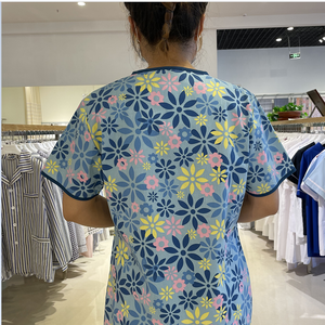 Uniforme médical d'hôpital classique à col en V respirant en tissu tissé unisexe pour les médecins personnalisé - Product Image 3