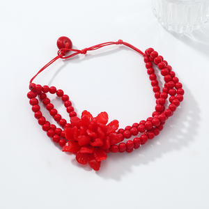 مجوهرات Kaimei قلادة زهرة كبيرة حمراء متعددة الطبقات من الخرز للنساء مع قلادة بسيطة مطرزة بالزهور للنساء - Product Image 2