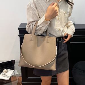 Sac à main en cuir véritable de haute qualité, style portable pour femmes, nouveau design personnalisé, look élégant - Product Image 3