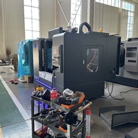 Centre d'usinage vertical CNC VMC650 à broche unique GSK Fanuc pour le métal, système de commande Fanuc, fraiseuse automatique BT40