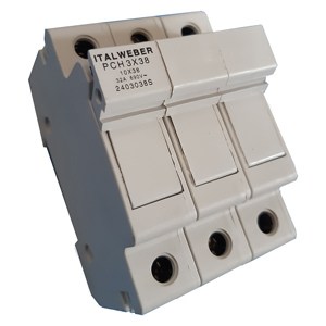 Disjoncteurs haute tension Portaf 3x38 32A 690V - Product Image 1