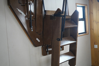 Petite maison à cadre en acier durable et légère sur roues avec salle de bain pour une vie confortable