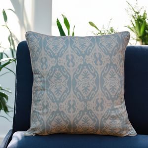 Funda de cojín estampada IKat de 45x45 cm en tela de lino y algodón - Product Image 1