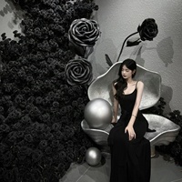 Mur floral artificiel en cascade de roses fait main, idéal pour les points photo populaires, centres commerciaux, couvre-tuyaux décoratifs, accessoires de scène pour créer une ambiance festive