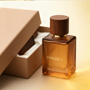 Botella de Perfume Cuadrada de 30ml 50ml de Buena Calidad, Botella de Vidrio Mate Vacía para Fragancias Marrones con Tapa de Madera - Product Image 1
