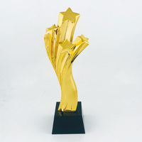 Grande remise Cadeau souvenir Logo personnalisé en forme d'étoile Meilleure vente Trophée en résine de cristal de différentes tailles à vendre