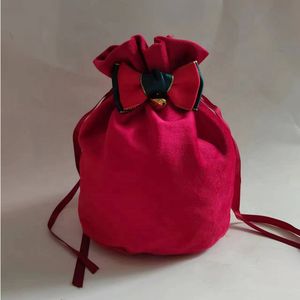 حقيبة هدايا عيد الميلاد المخملية ذات الرباط اللامع المخصصة على شكل قرون الرنة الحمراء لتغليف الحلوى - Product Image 5