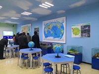 Escritorio Escolar Personalizado para Aula de Geografía, Tamaño, Color y Material Personalizables, Muebles Escolares al por Mayor, Directo de Fábrica, ODM, OEM