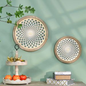 Décoration murale rustique en bois blanc vieilli, sculptée à la main, style ferme, pour salon, design éco-responsable, lot de 2 - Product Image 1