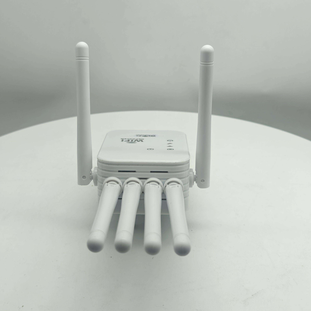 High Quality 10/100mbps Wireless Long Range Wifi Repeater with 4 Antennas Home VPN Booster 1200M