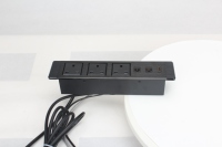 Prise de courant de bureau 3 prises UK 2 ports réseau Noir
