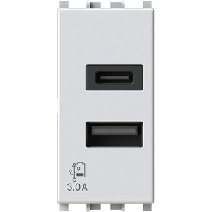 4Box Prise murale intelligente USB 3.0A Blanche Prise italienne Utilisation universelle - Product Image 2