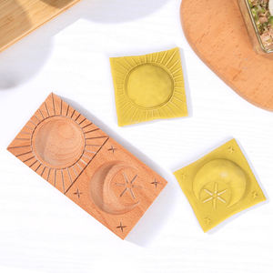 Molde <span class=keywords><strong>de</strong></span> madera <span class=keywords><strong>para</strong></span> ravioles, Pasta fresca casera, herramientas <span class=keywords><strong>de</strong></span> tablero <span class=keywords><strong>de</strong></span> madera, regalo <span class=keywords><strong>para</strong></span> amantes <span class=keywords><strong>de</strong></span> la Pasta italiana, molde <span class=keywords><strong>para</strong></span> Pasta con motivo <span class=keywords><strong>de</strong></span> sol y luna - Product Image 3