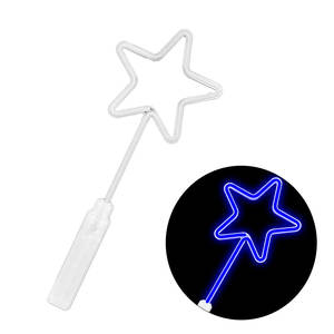 Baguette magique lumineuse LED en plastique de 18 pouces, étoile magique, cœur d'amour, visage lumineux, baguette tournante, enfants, Noël, Nouvel An, fête, Halloween, remise de diplôme - Product Image 4