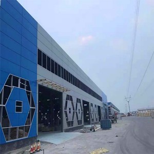 Kits <span class=keywords><strong>d</strong></span>'atelier et de grange en acier léger ASTM de conception moderne et économique de Chine – Bâtiment préfabriqué à structure métallique pour <span class=keywords><strong>entrepôt</strong></span> et hangar - Product Image 3