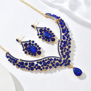2025 nouvelle mode exquise haute qualité larme gemme bijoux cristal grappe déclaration collier boucle d'oreille ensemble pour tenue de soirée - Product Image 6