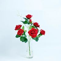 Pabrik Grosir Massal Mawar Beludru Batang Tunggal Berkualitas Tinggi Sentuhan Asli Bunga Mawar Merah Putih Buatan untuk Hari Valentine.