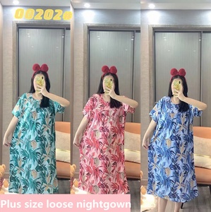 Vêtements <span class=keywords><strong>de</strong></span> <span class=keywords><strong>nuit</strong></span> pour femmes, chemises <span class=keywords><strong>de</strong></span> <span class=keywords><strong>nuit</strong></span>, vente d'usine à bas prix, pyjamas pour femmes d'âge moyen, adultes, motif floral, col rond, polyester - Product Image 3