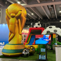 Trophée de football gonflable géant, trophée de football gonflable pour la publicité en extérieur, modèle de trophée de la Coupe du Monde gonflable, réplique