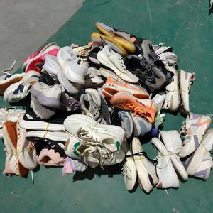 Nouveaux modèles de chaussures de sport d'occasion pour femmes, confortables, respirantes, avec doublure en mesh, pour l'extérieur, en stock - Product Image 3