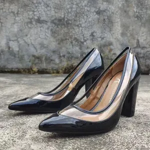 Nuevos zapatos de alta calidad de moda Zapatos de mujer de tacón alto Zapatos de lujo para niña stock al por mayor al precio más bajo