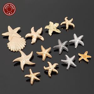 Botones Metálicos con Forma de Estrella Irregular Personalizados de Button Factory, Botones con Logotipo Grabado para Ropa - Product Image 1