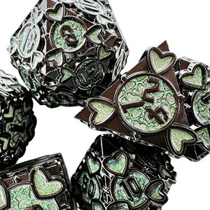 Ensemble de dés à facettes en forme de cœur, incrustation de glaçure scintillante, kit de dés de jeu DND à thème romantique - Product Image 5