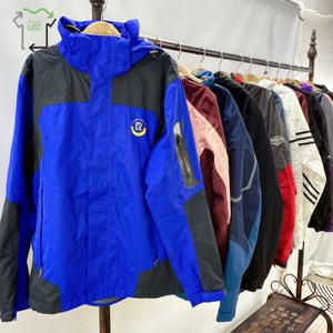 Giacca da Arrampicata Usata all'Ingrosso, Abbigliamento di Seconda Mano di Alta Qualità, Marca Premium YIJIAYI, Materiale Poliestere/Cotone, Pulito al 95-100% - Product Image 5