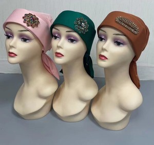 MH-1189 Casquettes ajustables en coton à motif floral multicolore avec strass pour femmes <span class=keywords><strong>musulmanes</strong></span> africaines, idéales pour le sport et le cyclisme – Meilleures ventes - Product Image 4