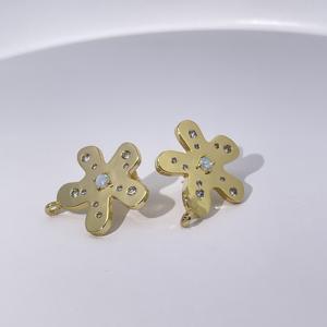 ต่างหูเพชรทรงดอกไม้ Tianyu Gems ชุบทองเหลือง สไตล์ลำลอง สวมใส่ได้ทุกวัน สไตล์คลาสสิกสำหรับผู้หญิง - Product Image 6