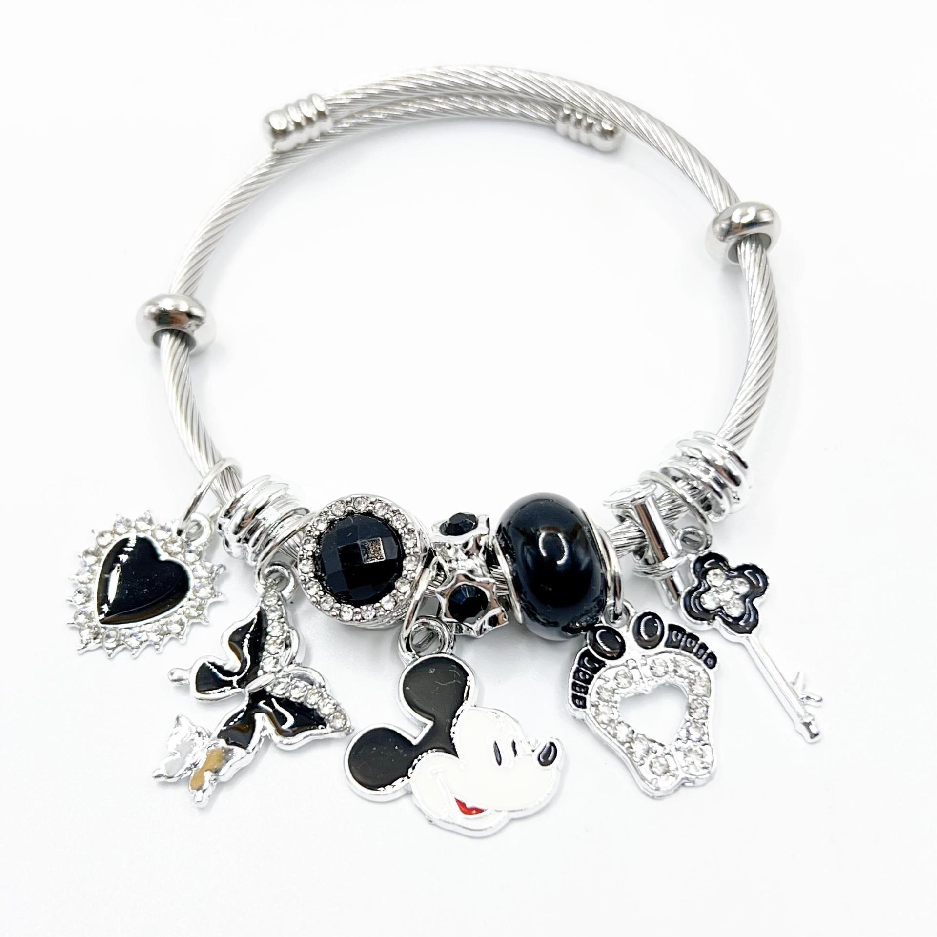 Mickey coeur papillon noir