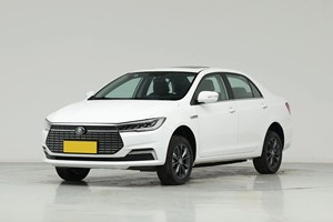 BYD Qin EV 2025 Disponible – Berline Compacte Purement Électrique, Autonomie CLTC 450 km, Moteur 100 kW – Voiture d'Exportation - Product Image 2