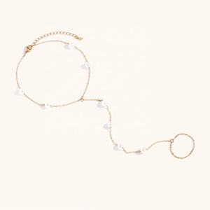 डिंगरान थोक फैशन पैर की उंगलियों के छल्ले स्टेनलेस स्टील सोने की प्लेटेड मोती फिंगर चेन - Product Image 1